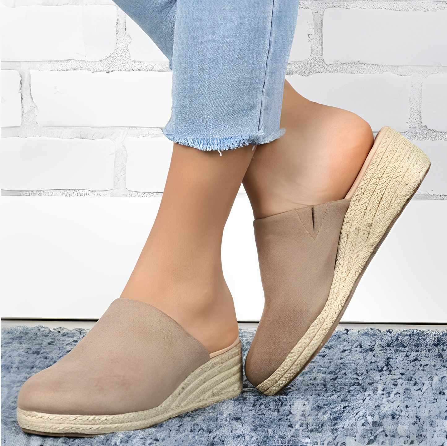 Bella | Women's Stylish and Comfortable Mules for Summer and Travel - Image 4