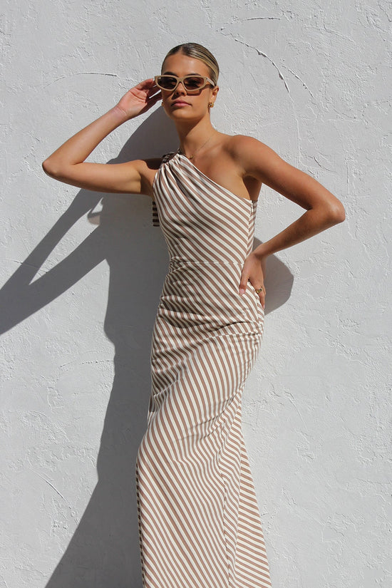 Ruby | Elegant Striped Summer Dress with Chic Appeal - Image 3