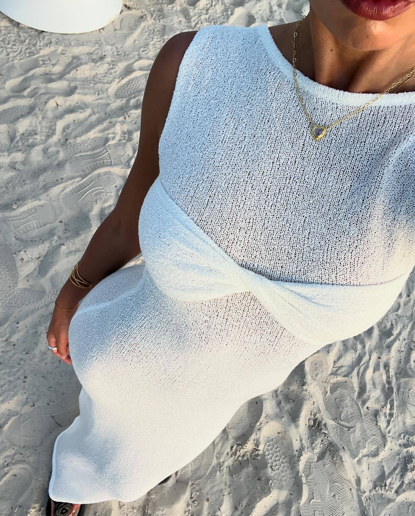 Patty | Elegant Round Neck Knitted Maxi Dress for Everyday Style - Image 8