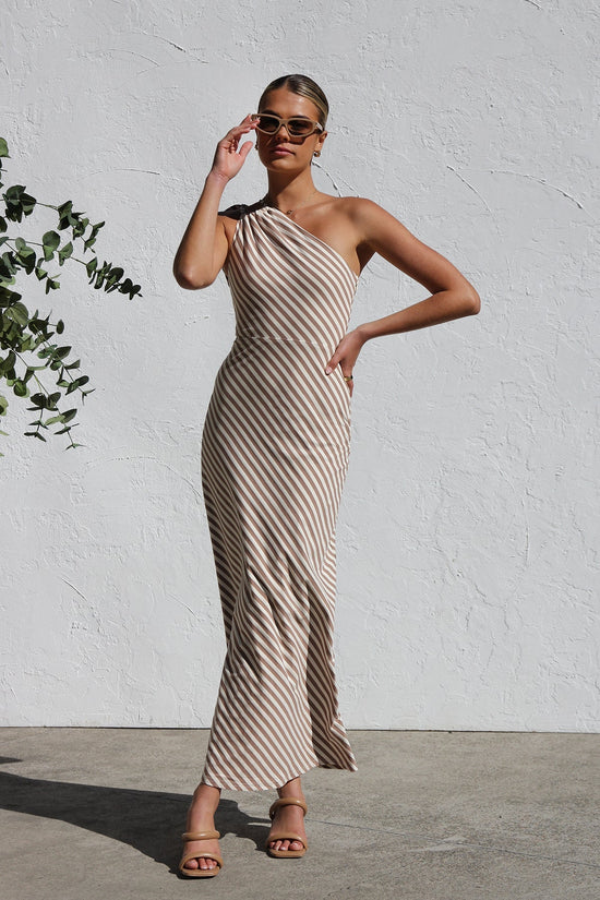 Ruby | Elegant Striped Summer Dress with Chic Appeal - Image 1