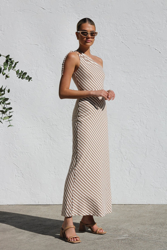 Ruby | Elegant Striped Summer Dress with Chic Appeal - Image 5