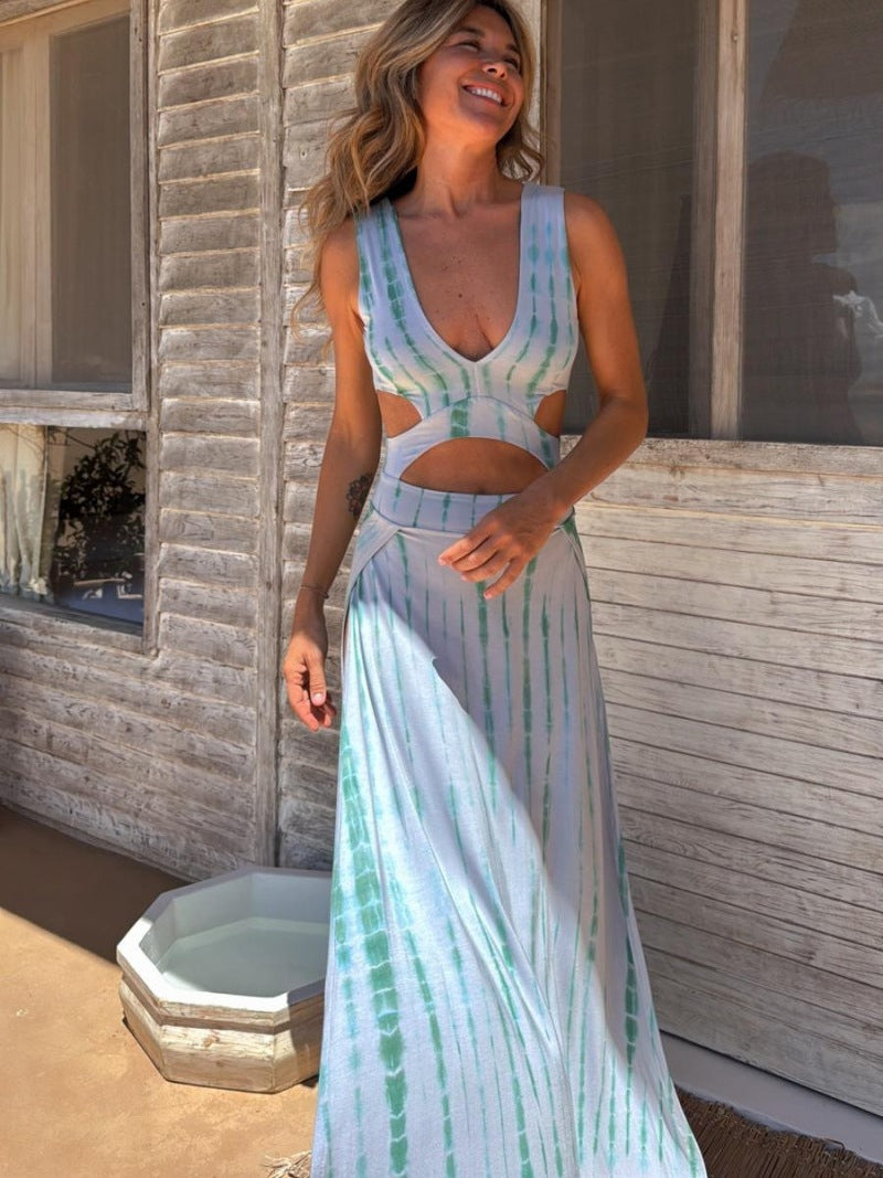 Jamie | Bold Print Maxi Dress with Cut-Outs and Slit - Image 4