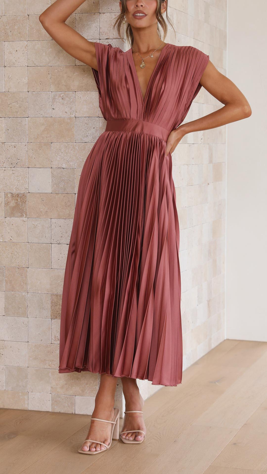 Maria | Elegant and Comfortable Dress - Image 2