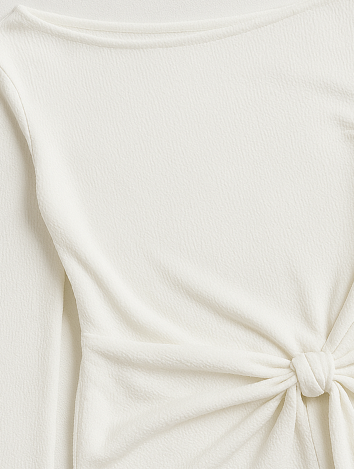 Alice | Timeless Mini Dress with Unique Details - Image 3
