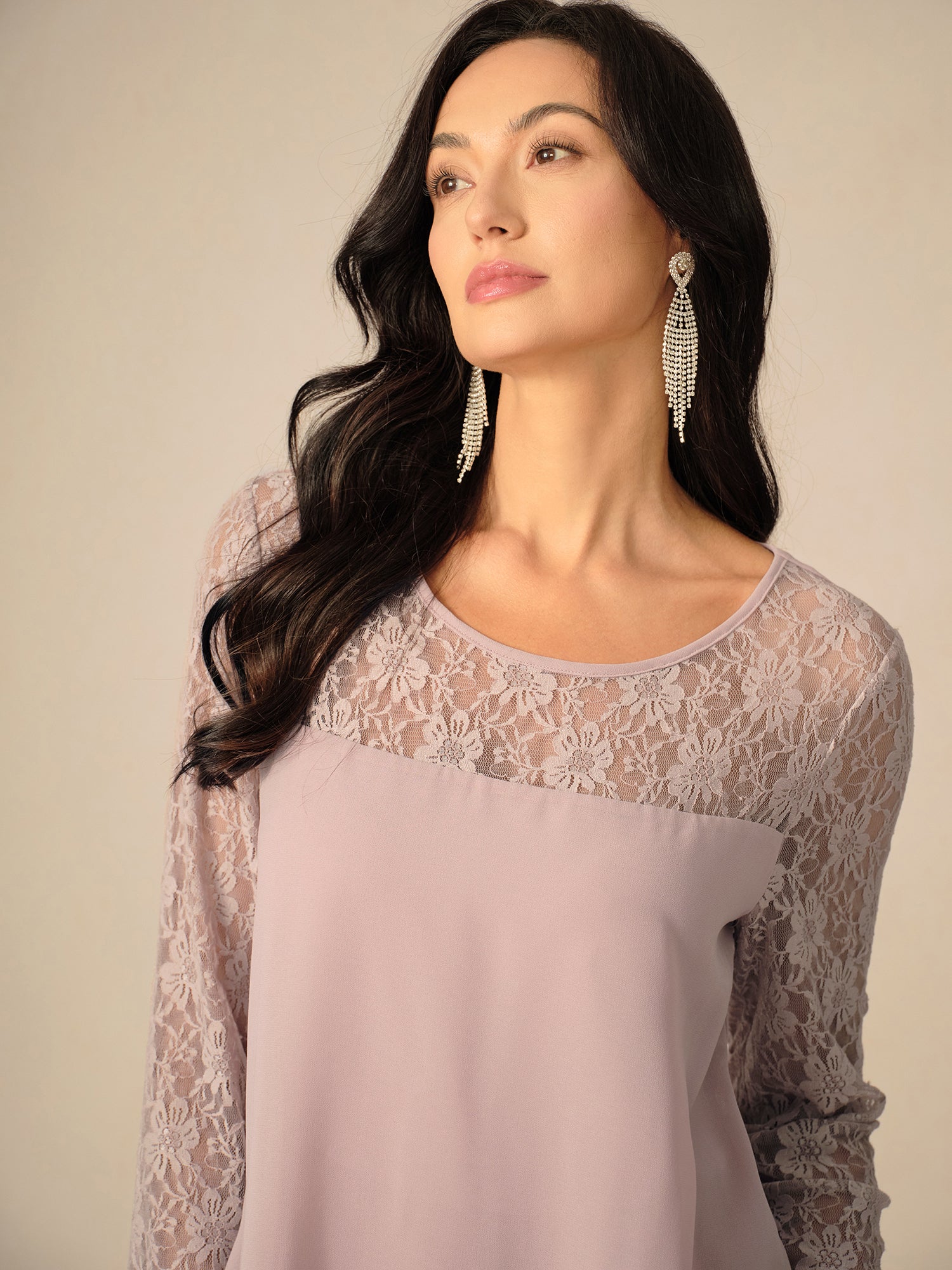Couture-moda | Elegant Relaxed Fit Midi Dress with Lace Sleeves - Image 13