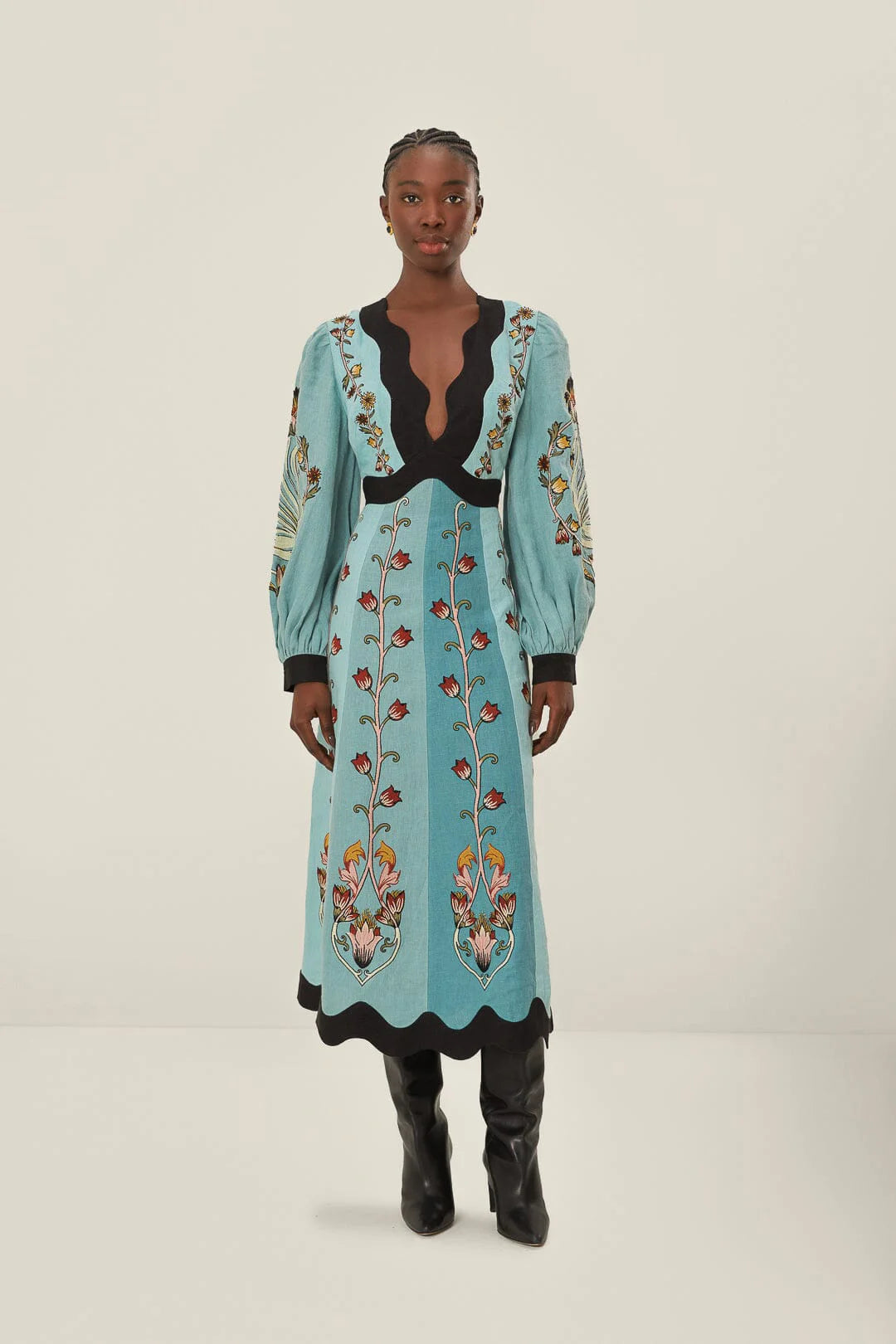 Cheri | Elegant Long Sleeve Midi Dress - Image 1