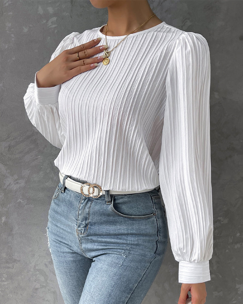 Hannah | Pleated Blouse with Elegant Lantern Sleeves - Image 3