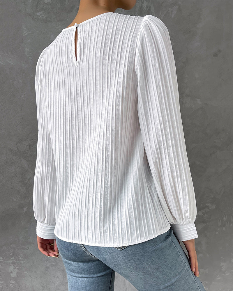 Hannah | Pleated Blouse with Elegant Lantern Sleeves - Image 4