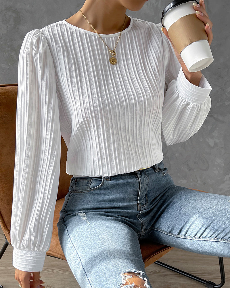 Hannah | Pleated Blouse with Elegant Lantern Sleeves - Image 6