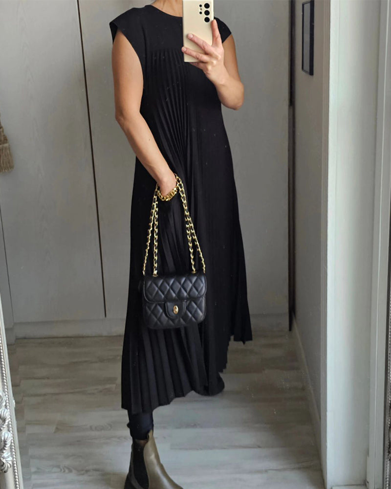 Martha | Elegant Pleated Maxi Dress - Image 6