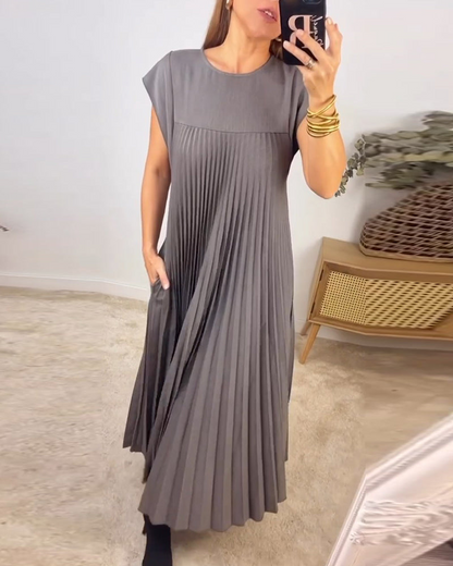 Martha | Elegant Pleated Maxi Dress - Image 8