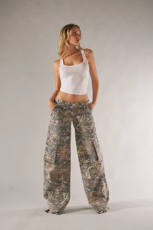 Rebelle | Stylish Low Waist Cargo Pants - Image 1