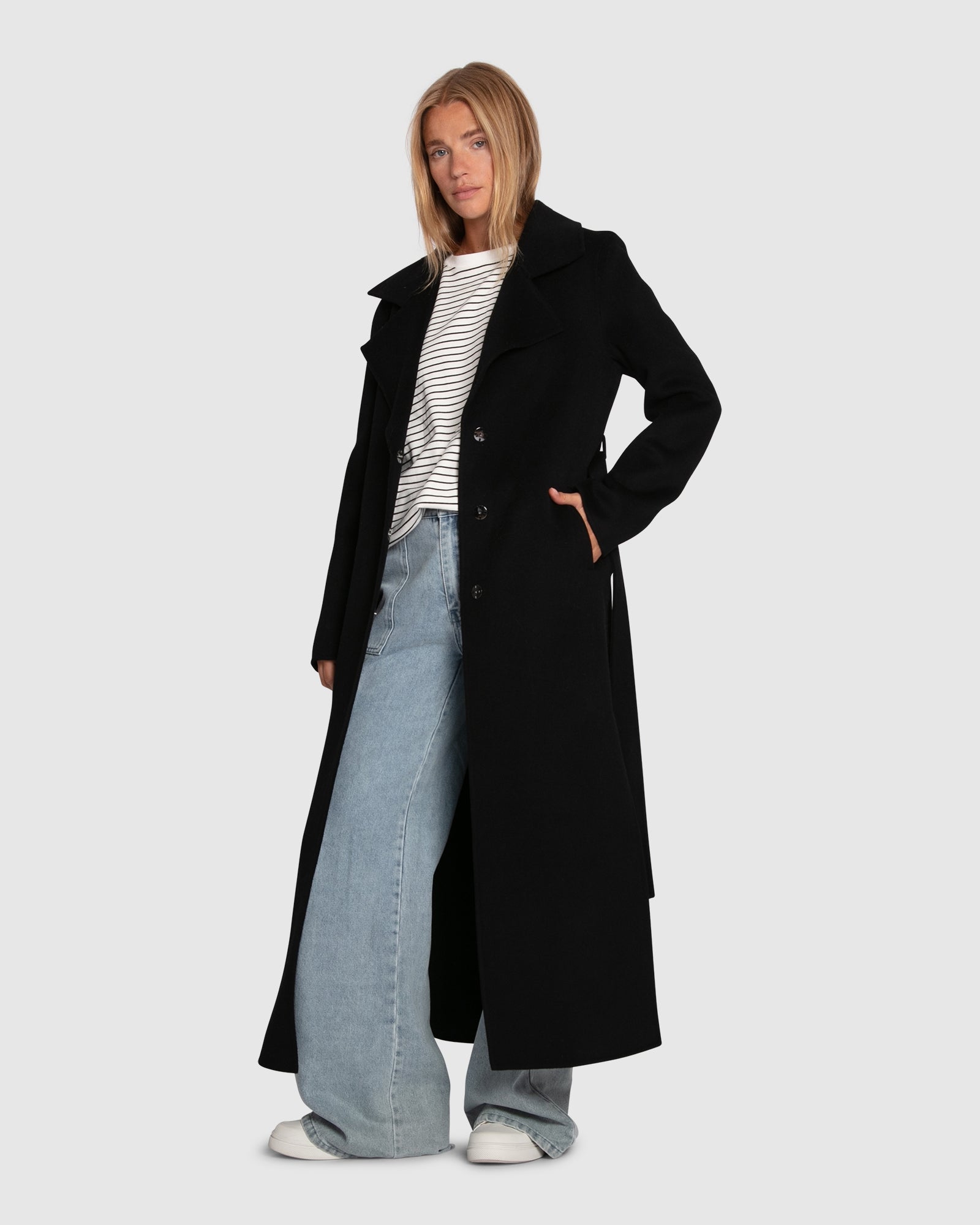 Patricia | Stylish Boyfriend Maxi Coat - Black - Image 1