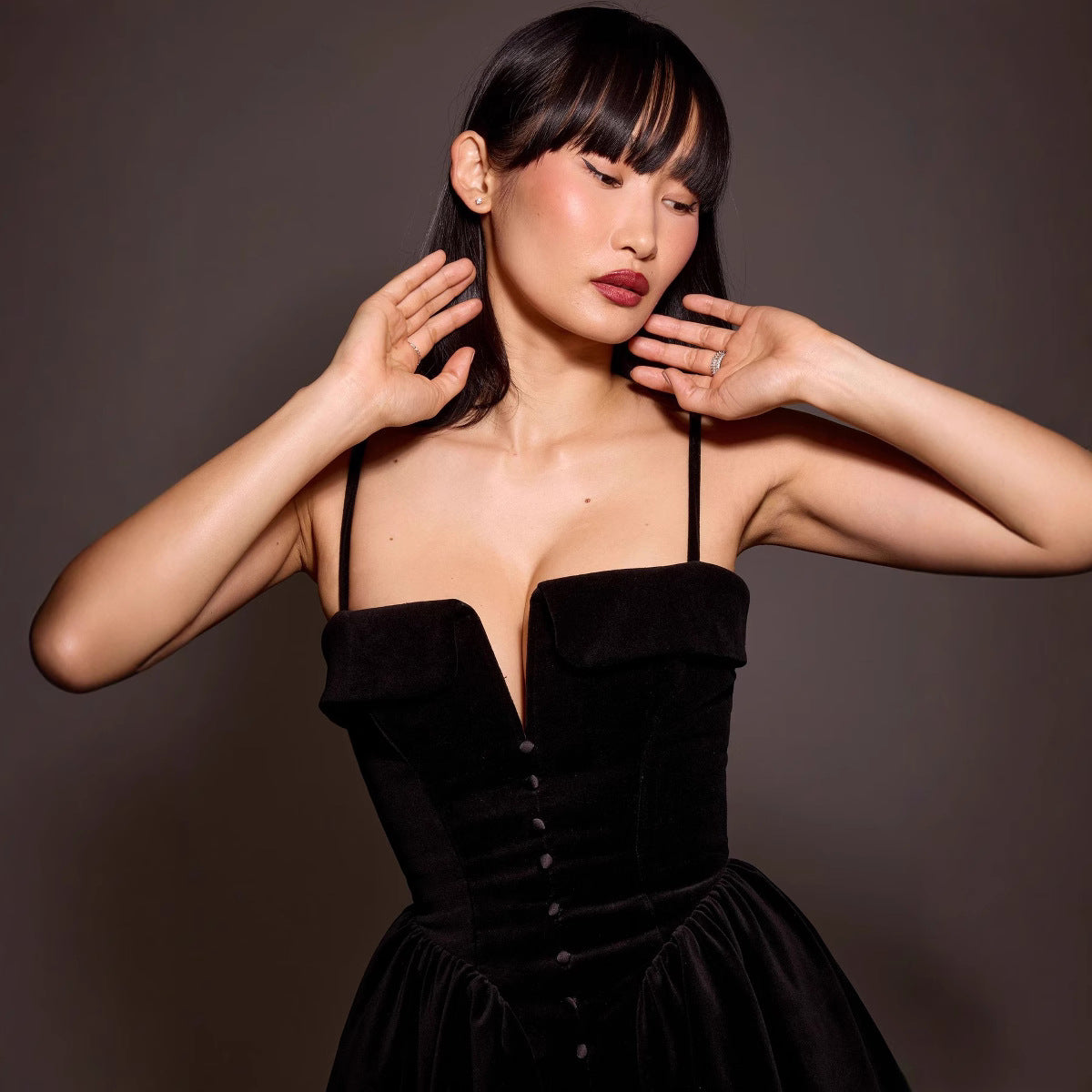 Alma-hansen | Elegant Velour Mini Dress with Deep V-Neck and Button Details - Image 3