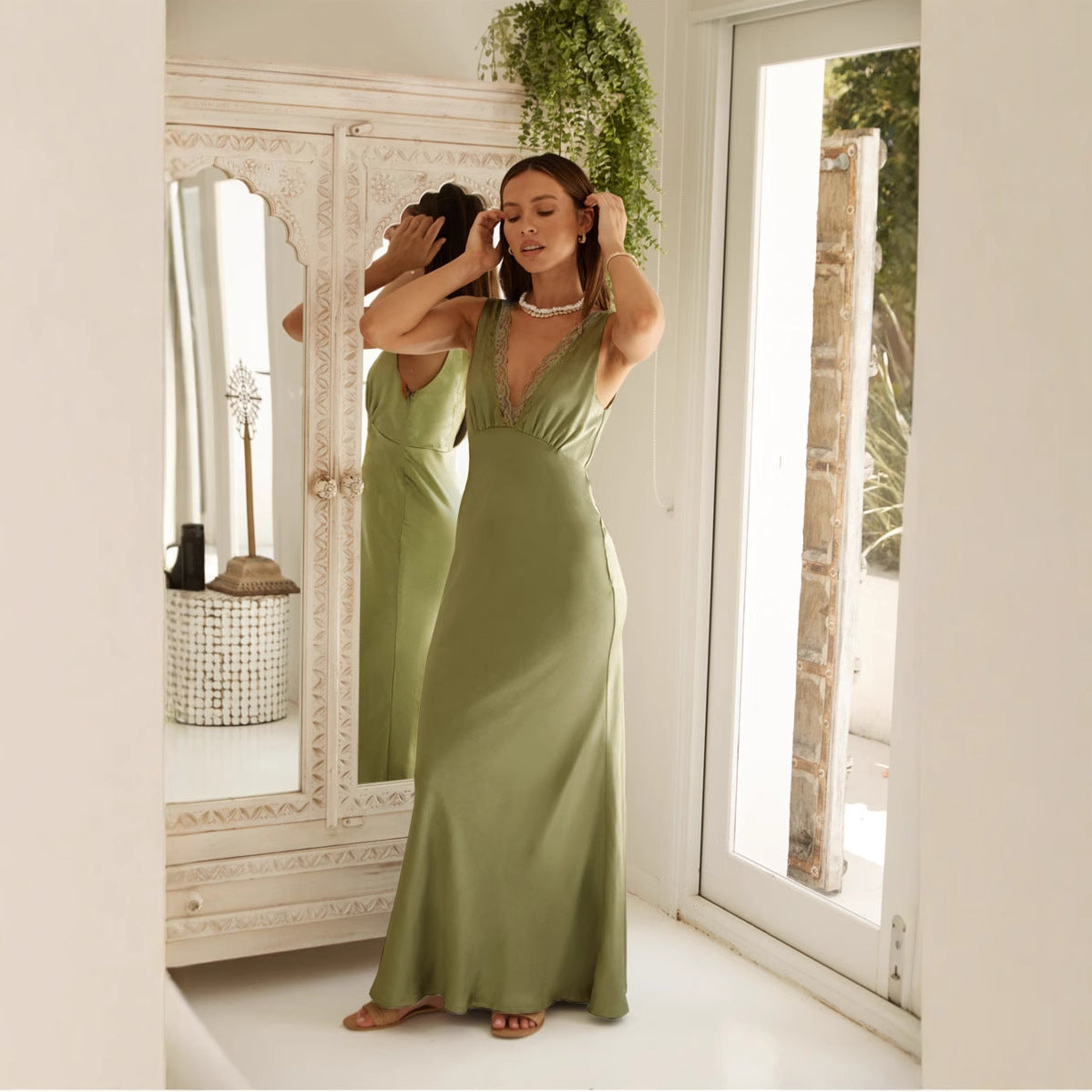 Margaret | Elegant Evening Dress with Lace Trim - Floor Length - Image 5