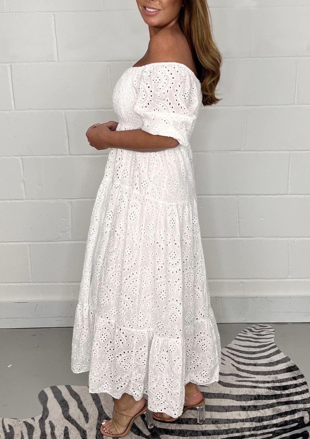 Emma | Elegant Eyelet Maxi Dress - Image 4